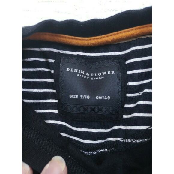 9/10 Denim & Flower Dancing Skeletons Tee - Picture 4 of 5